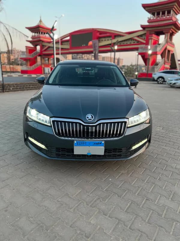 Skoda Superb 2021 Ambition Gray Automatic — Used