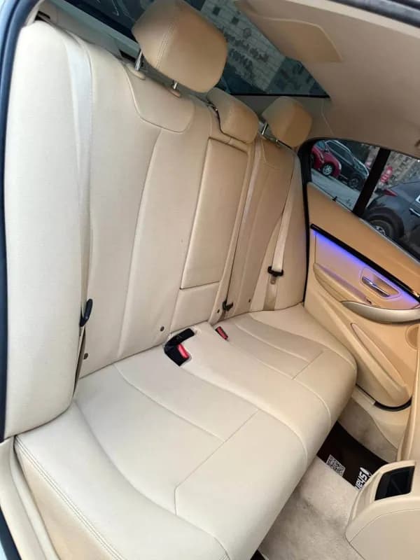 BMW 318i 2018 Luxury White Automatic — Used