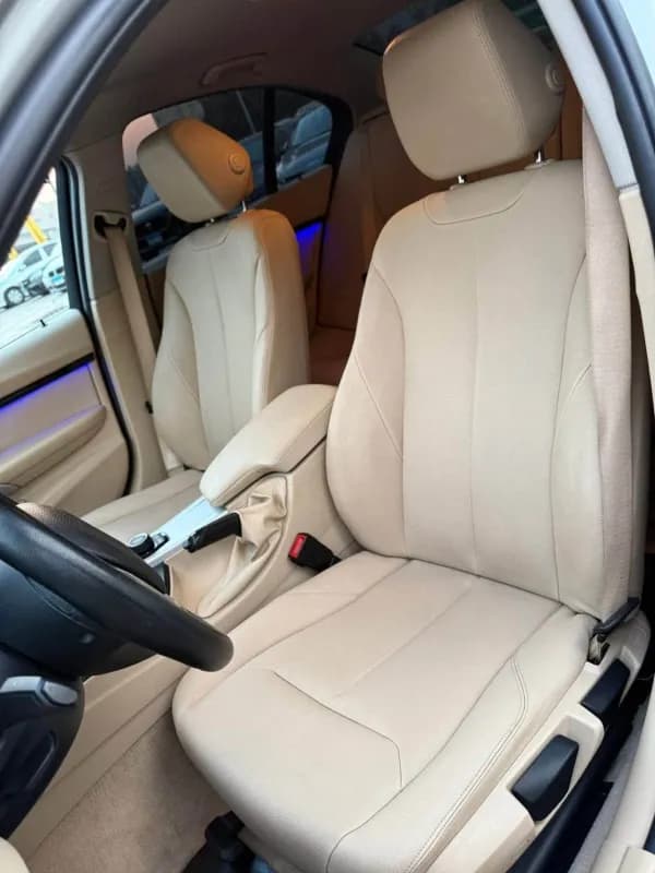 BMW 318i 2018 Luxury White Automatic — Used