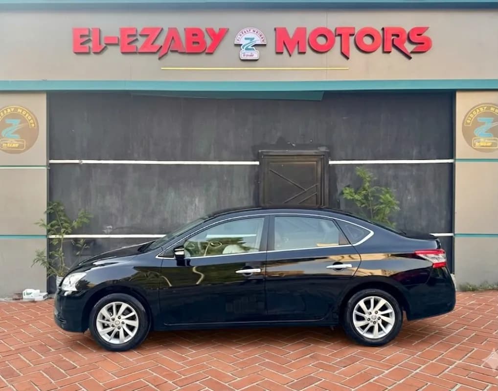 Nissan Sentra 2025 Premium Black Automatic — Used