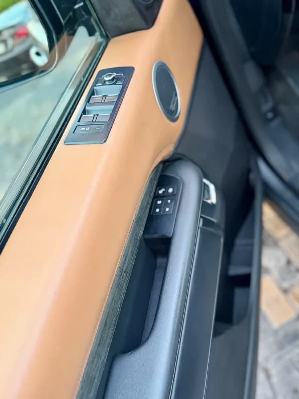 Land Rover Discovery 2018 HSE Gray Automatic — Used