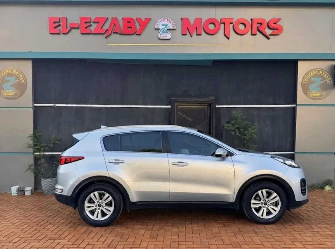 Kia Sportage 2018 LX Silver Automatic — Used