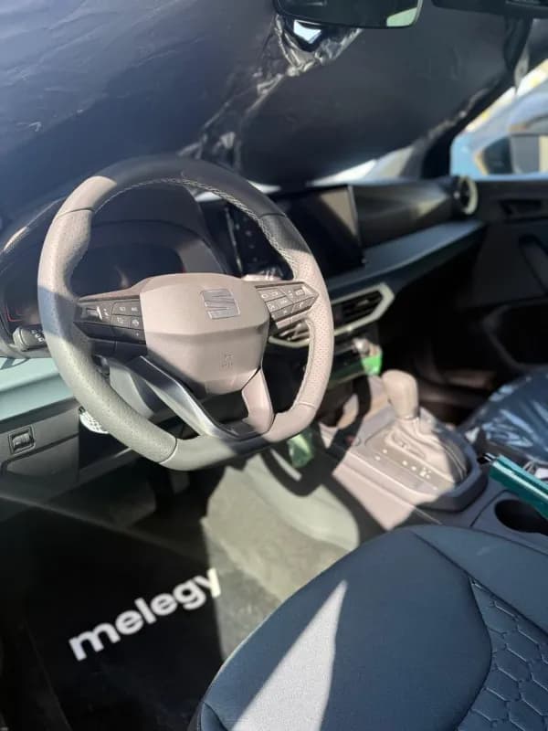Seat Arona 2027 Style Plus Mint Green Automatic — New