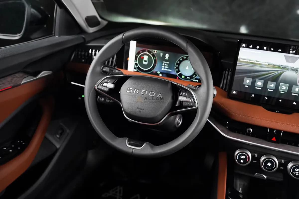 Skoda Superb 2026 L&k Wakil Black Automatic — New