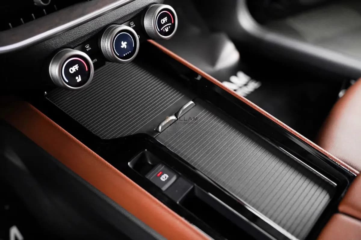 Skoda Superb 2026 L&k Wakil Black Automatic — New