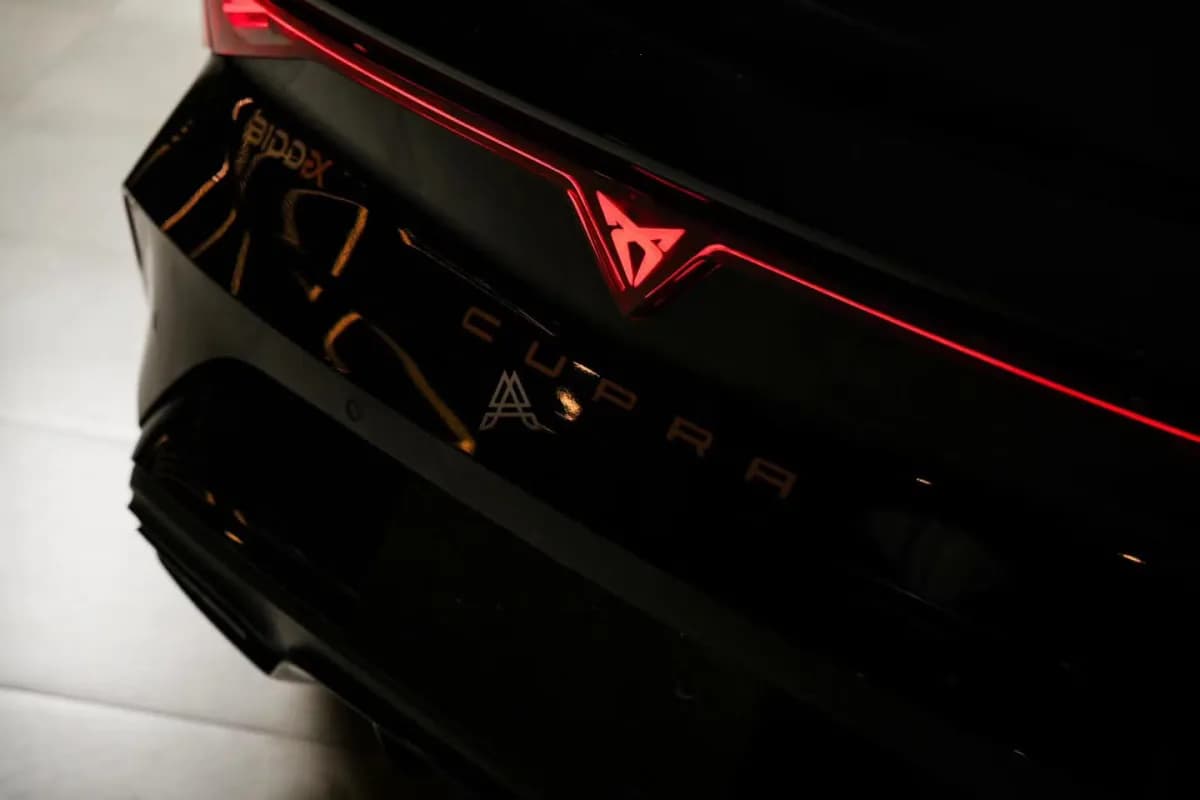 Cupra Leon 2026 V3 Black Automatic — New