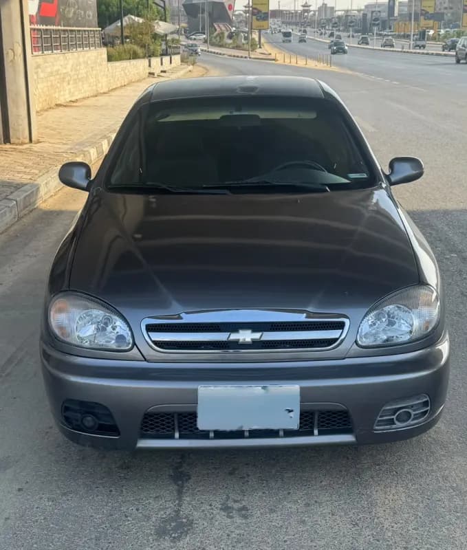 Chevrolet Lanos 2017 Standard Silver Manual — Used