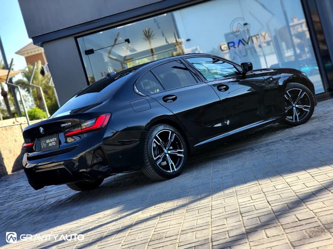BMW 320i 2026 M Sport Black Automatic — Used