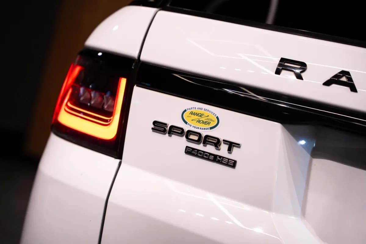 Range Rover Sport 2020 P400e HSE White Automatic — Used
