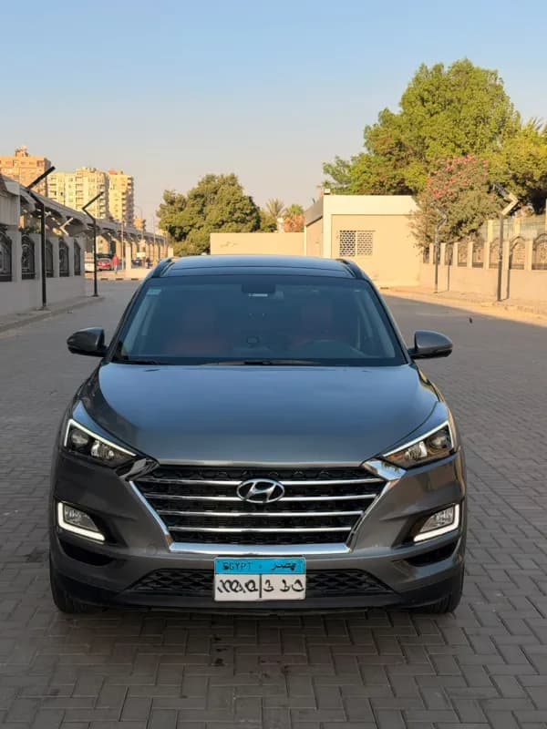 Hyundai Tucson 2020 Top line Gray Automatic — Used