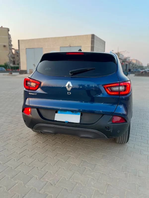 رينو كادجار 2019 سيجنتشر أزرق أوتوماتيك — مستعملة