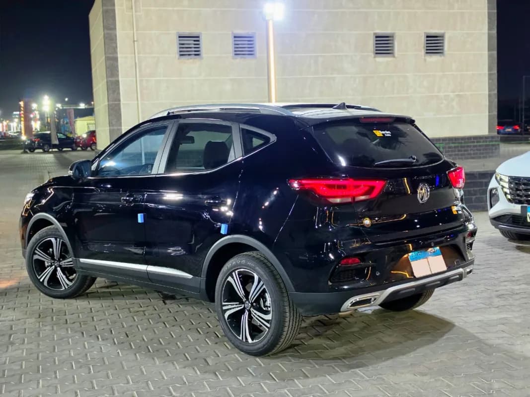 MG ZS 2026 Luxury Black Automatic — Used
