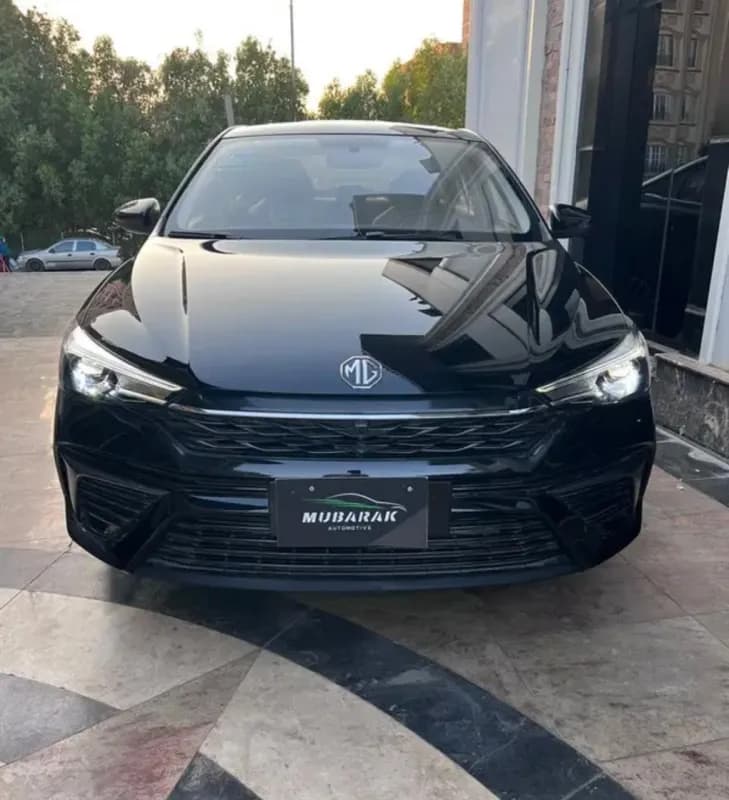 ام جي 5 2026 لاكشري أسود أوتوماتيك — جديدة