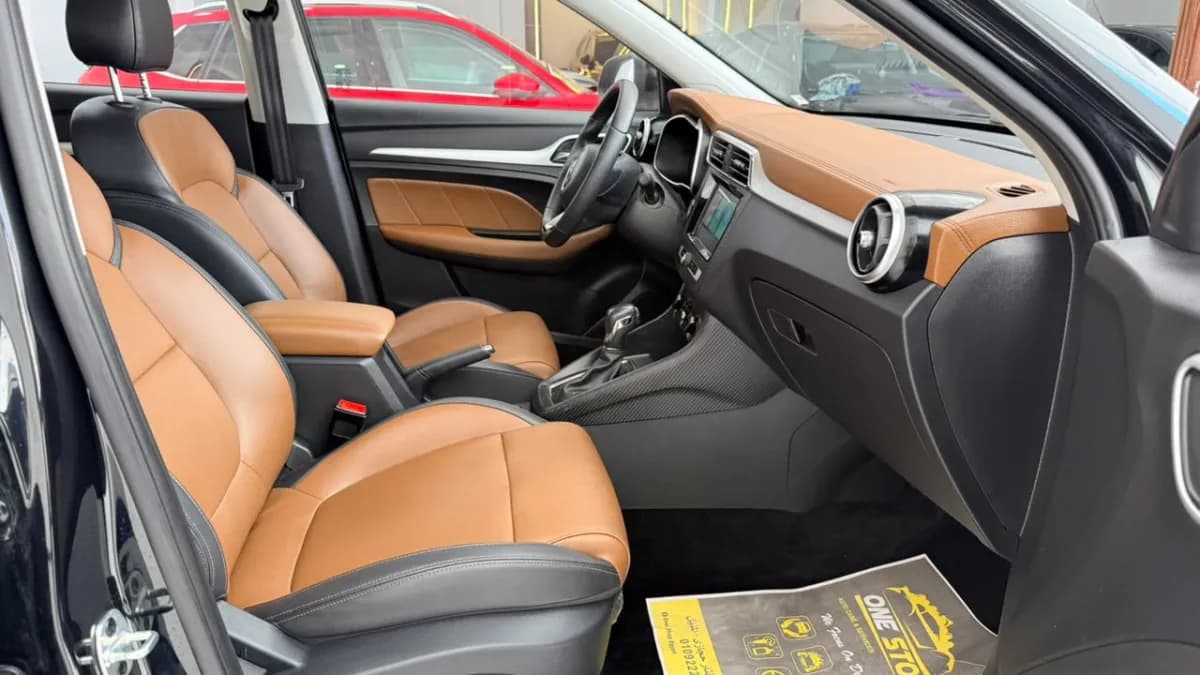 ام جي زد اس 2025 Comfort أسود أوتوماتيك — مستعملة