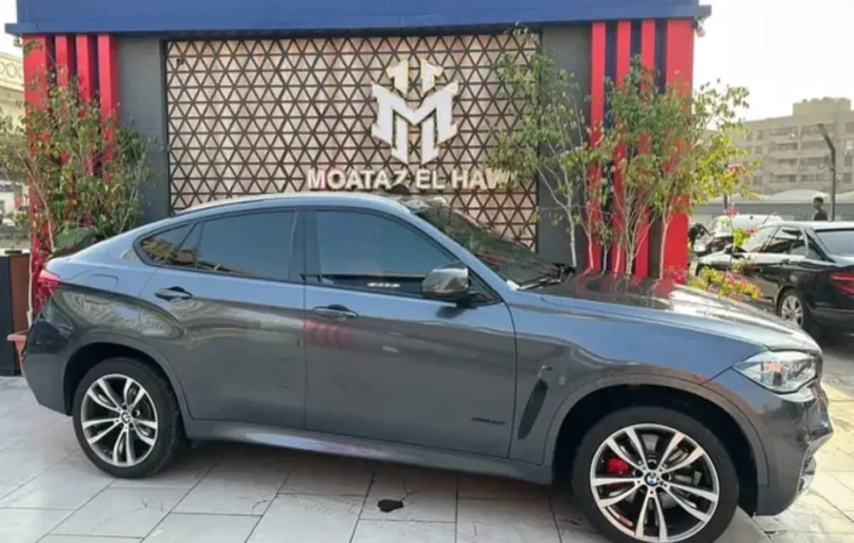 بي ام دبليو X6 2019 ام 40 اي رمادي أوتوماتيك — مستعملة
