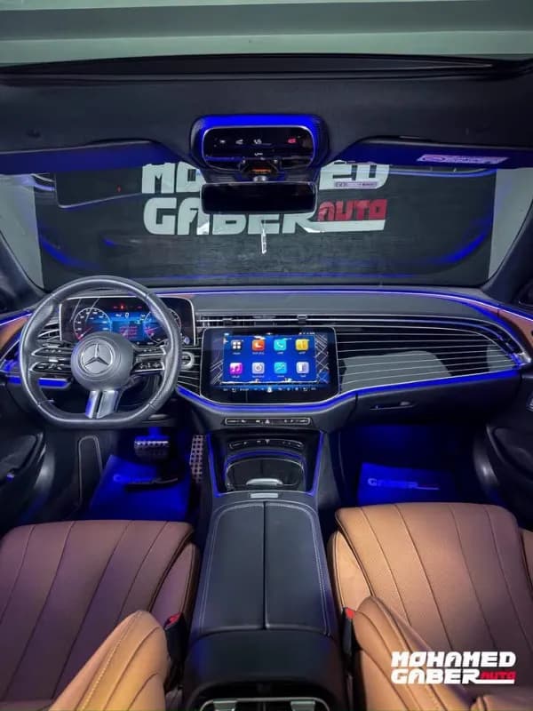 مرسيدس بنز E200 2024 ايه ام جي أبيض أوتوماتيك — مستعملة