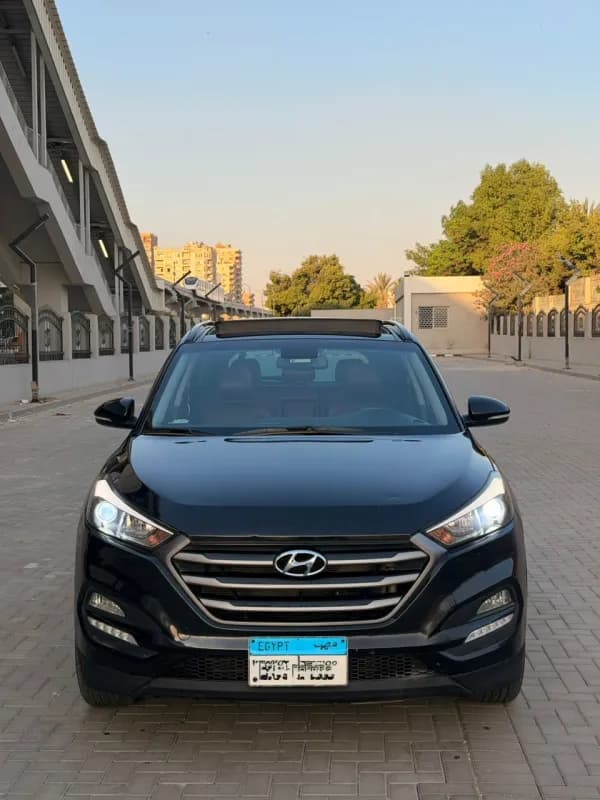 هيونداي توسان 2019 توب لاين أسود أوتوماتيك — مستعملة