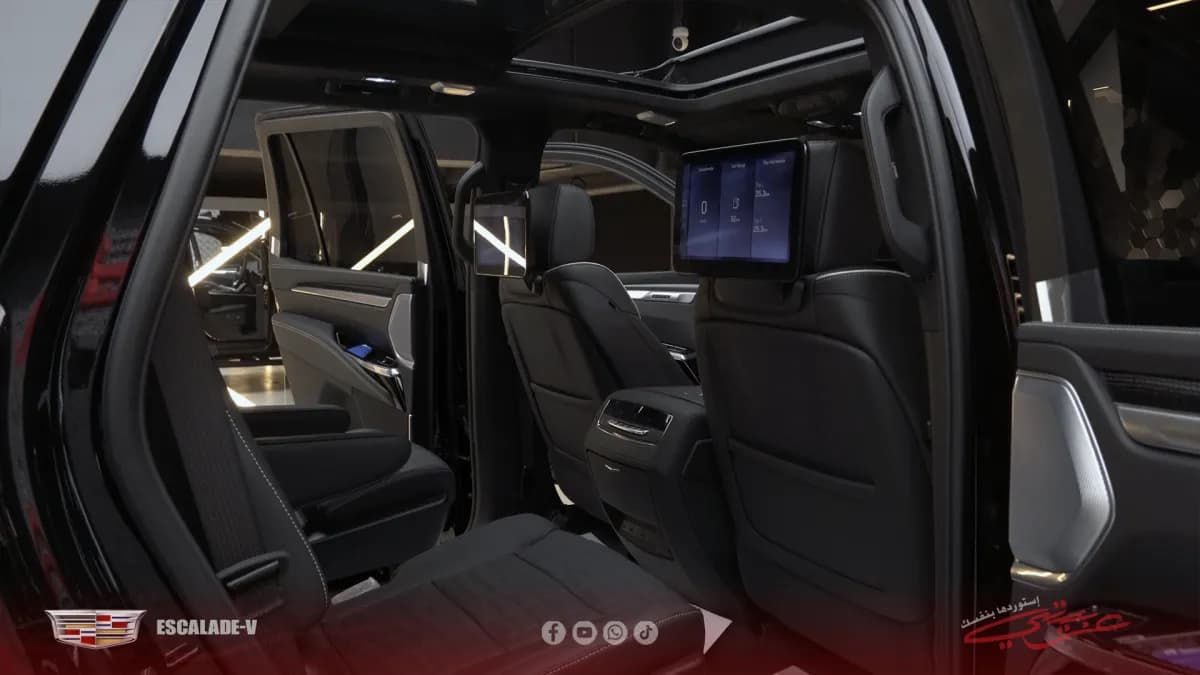 كاديلاك إسكاليد 2026 في 8 سوبر تشارج أسود أوتوماتيك — جديدة