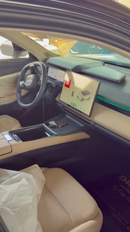 لينك اند كو ٠٨ 2027 برو أبيض أوتوماتيك — جديدة