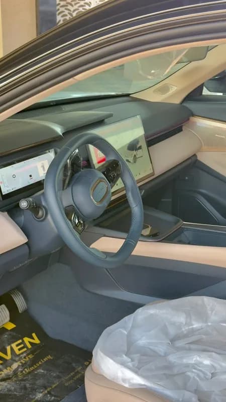 لينك اند كو ٠٨ 2027 برو أبيض أوتوماتيك — جديدة