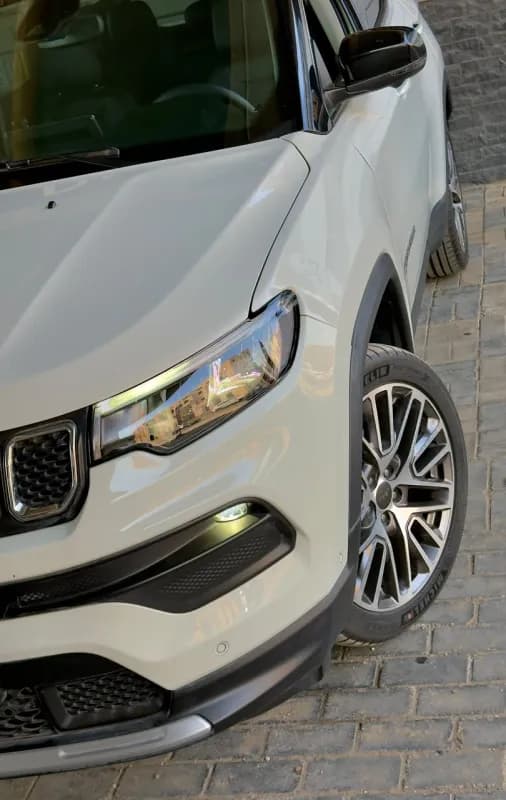 Jeep Compass 2023 Longitude White Automatic — Used