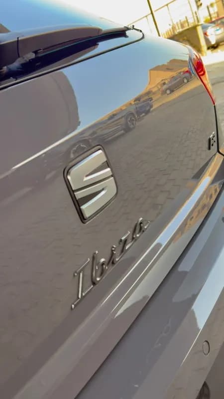 سيات ابيزا 2027 اف ار رمادي ناردو أوتوماتيك — جديدة