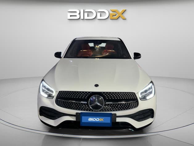 مرسيدس بنز جي ال سي 300 كوبيه 2022 أبيض أوتوماتيك — مستعملة