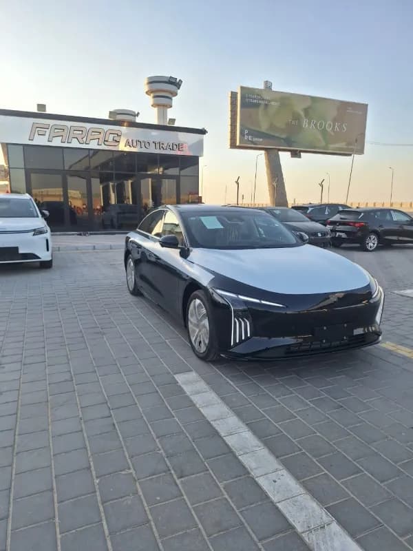 فورسينج اس ٧ 2027 ريف أسود أوتوماتيك — جديدة