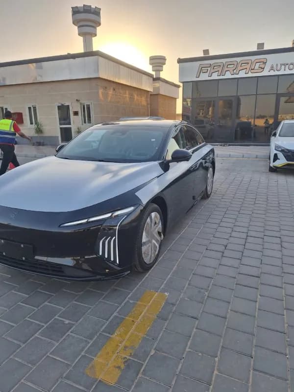 فورسينج اس ٧ 2027 ريف أسود أوتوماتيك — جديدة