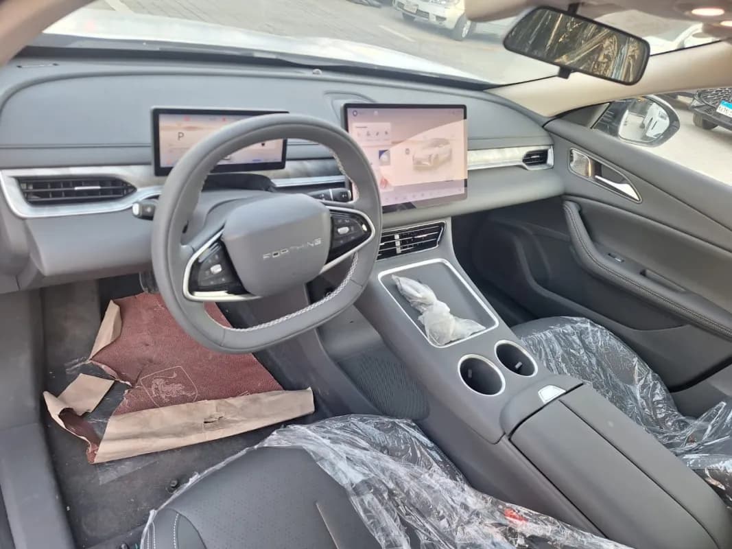 فورسينج اس ٧ 2027 ريف أسود أوتوماتيك — جديدة