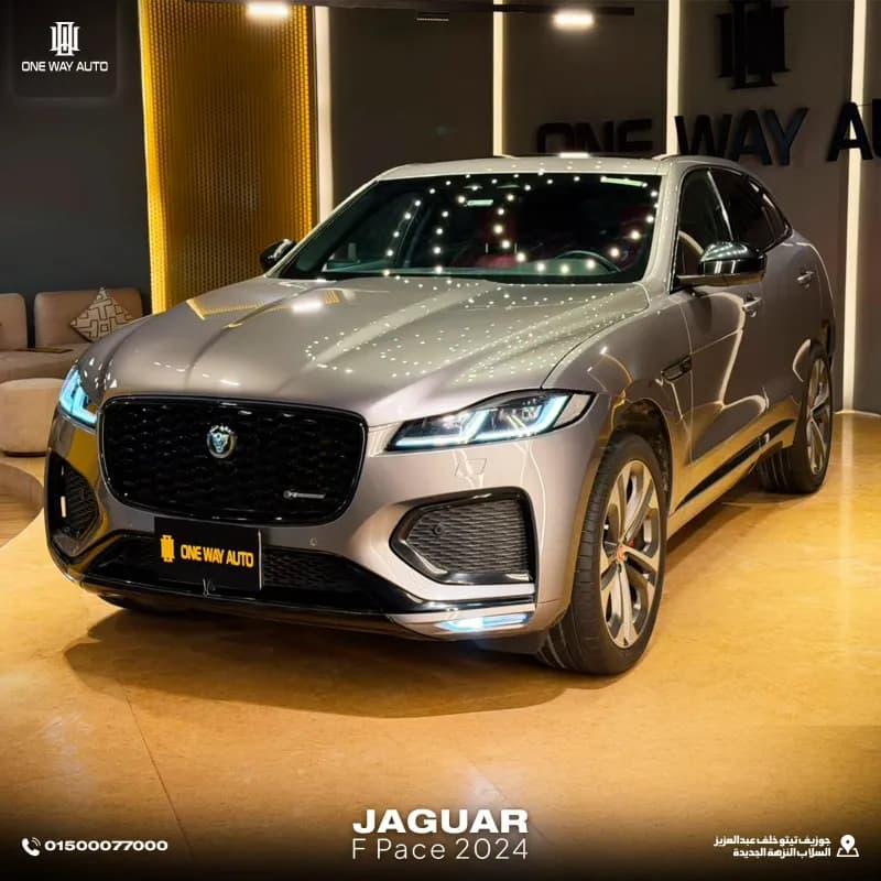 جاكوار اي باس 2024 R-Dynamic S رمادي أوتوماتيك — مستعملة