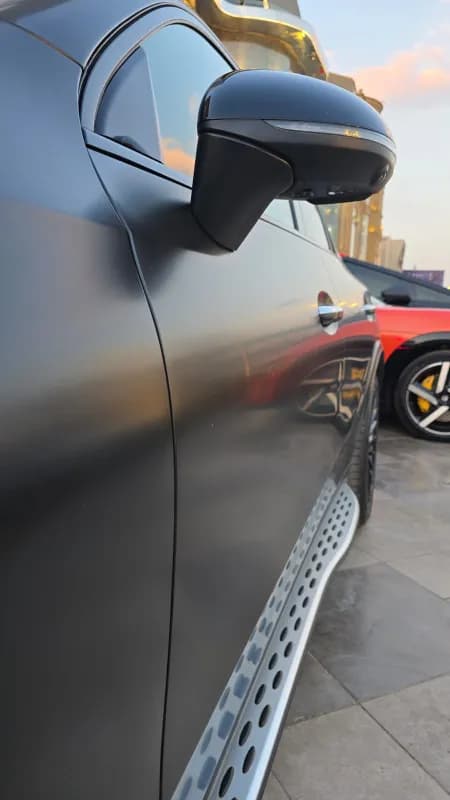 مرسيدس بنز GLC 300 2025 برميم بلس أسود أوتوماتيك — مستعملة