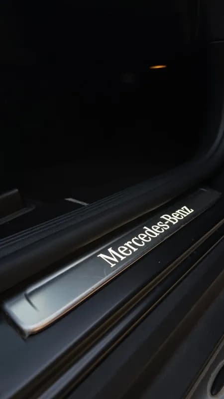 مرسيدس بنز GLC 300 2025 برميم بلس أسود أوتوماتيك — مستعملة