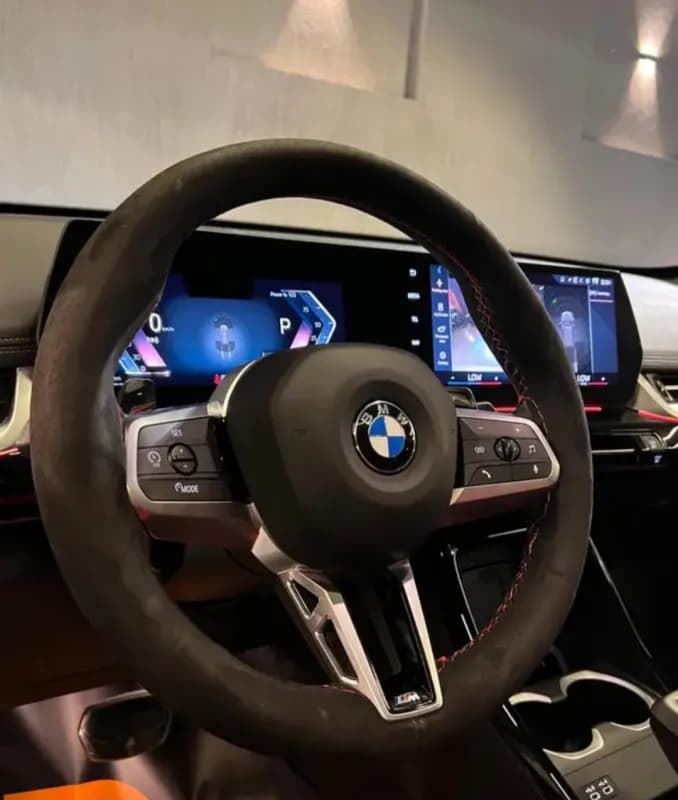 بي ام دبليو X1 2026 ام سبورت باكيدج فضي أوتوماتيك — مستعملة