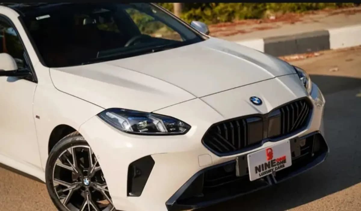 بي ام دبليو 118i 2026 سبورت لاين أبيض أوتوماتيك — مستعملة