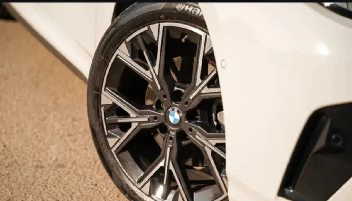 بي ام دبليو 118i 2026 سبورت لاين أبيض أوتوماتيك — مستعملة