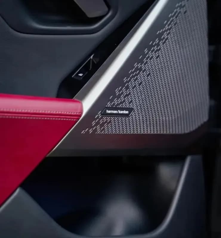 بي ام دبليو 520i 2026 لاكشري أسود أوتوماتيك — مستعملة