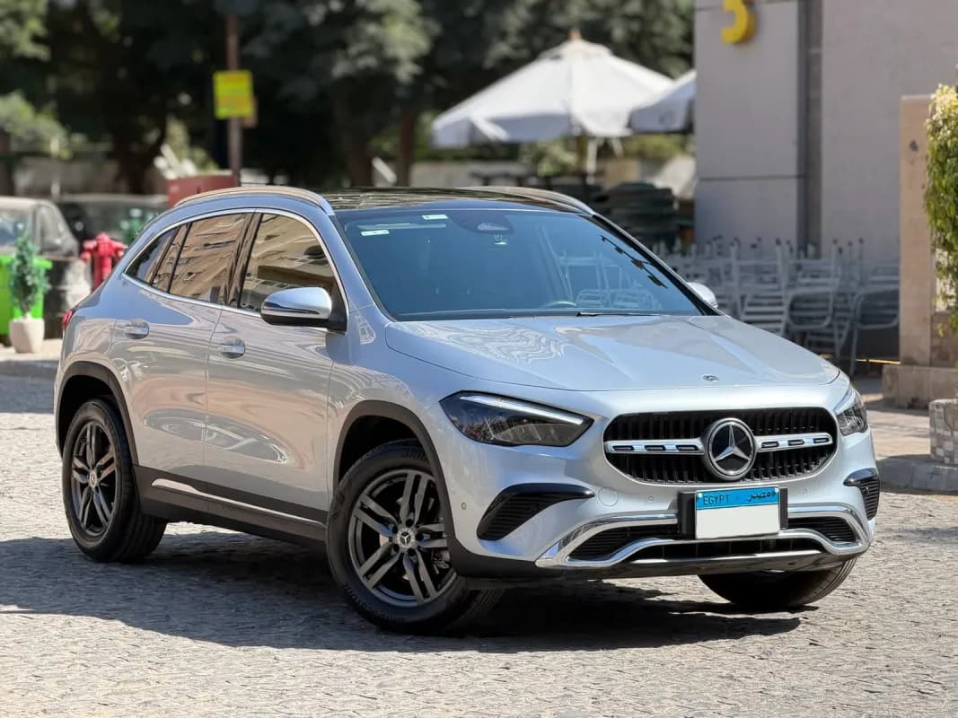 مرسيدس بنز GLA 200 2026 ايه ام جي فضي أوتوماتيك — مستعملة