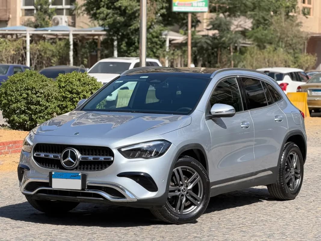 مرسيدس بنز GLA 200 2026 ايه ام جي فضي أوتوماتيك — مستعملة