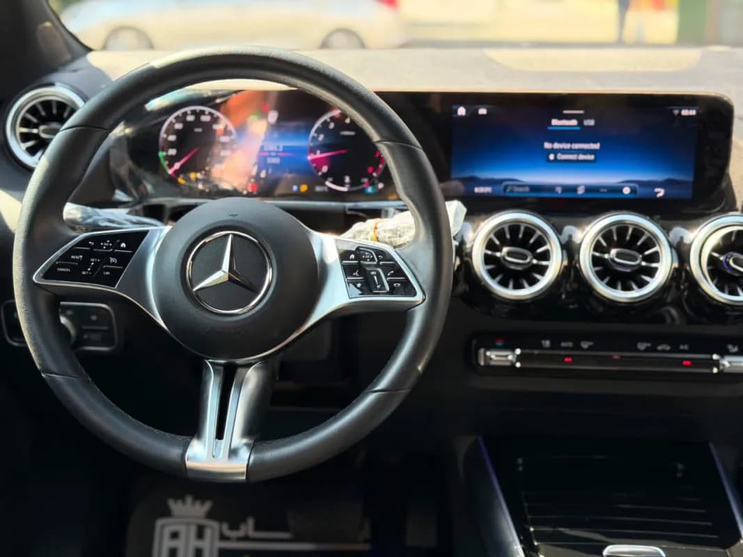 مرسيدس بنز GLA 200 2026 ايه ام جي فضي أوتوماتيك — مستعملة