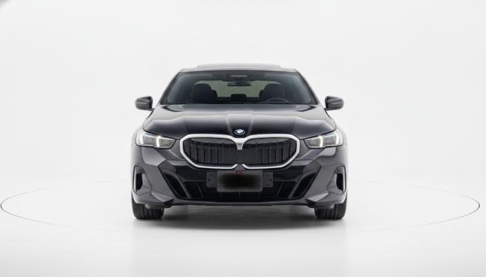 بي ام دبليو 520i 2026 لاكشري أسود أوتوماتيك — مستعملة - 1