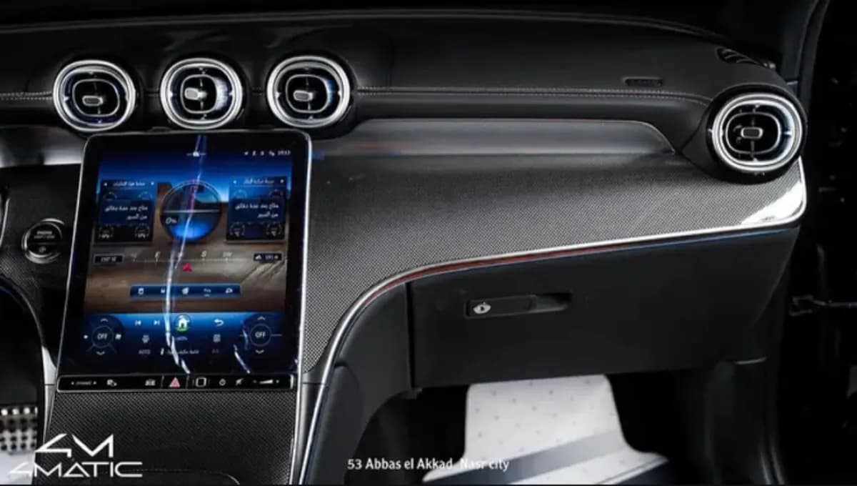 مرسيدس بنز GLC 300 2026 ايه ام جي أسود أوتوماتيك — جديدة