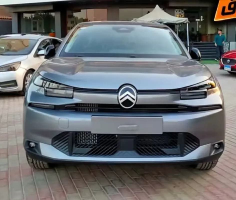 Citroen C4 X 2026 Feel Gray Automatic — New