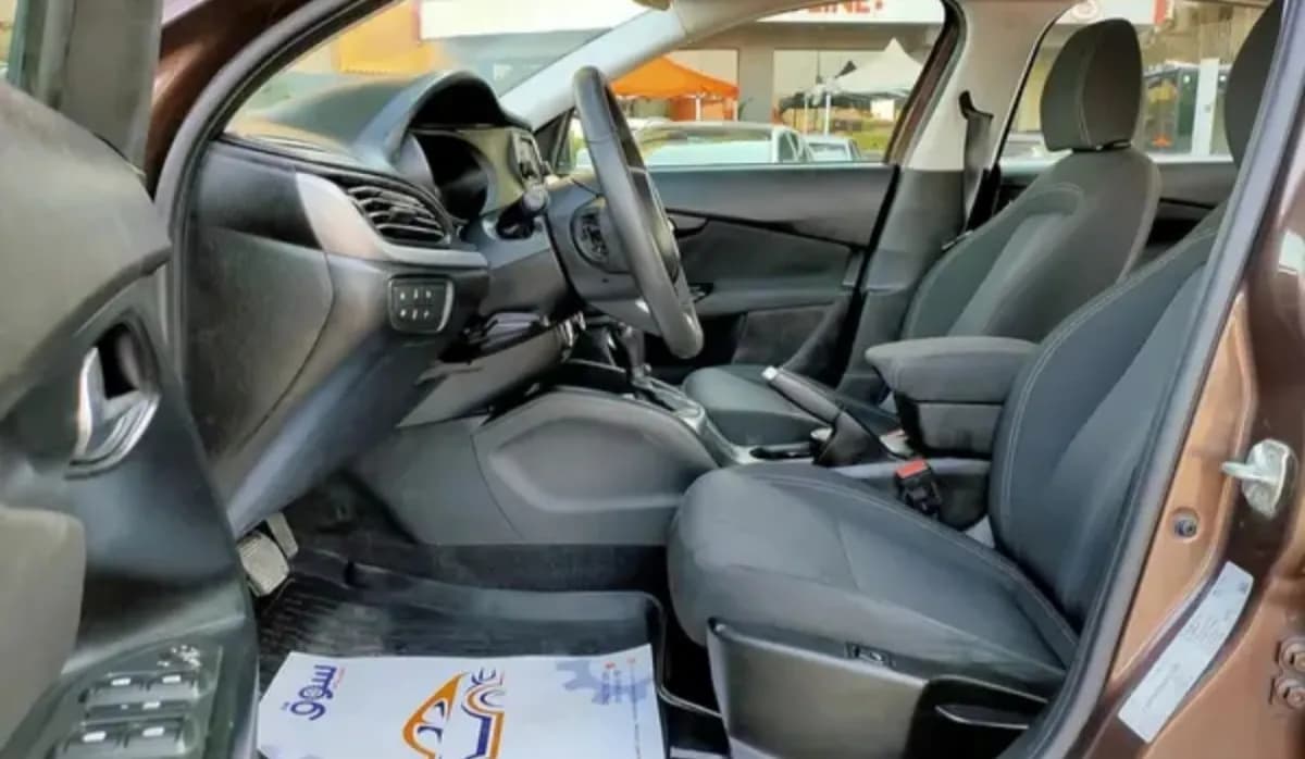 Fiat Tipo 2020 Highline Brown Automatic — Used