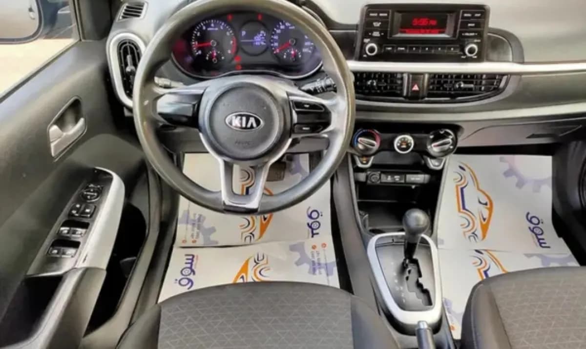 Kia Picanto 2018 3rd Category Gray Automatic — Used