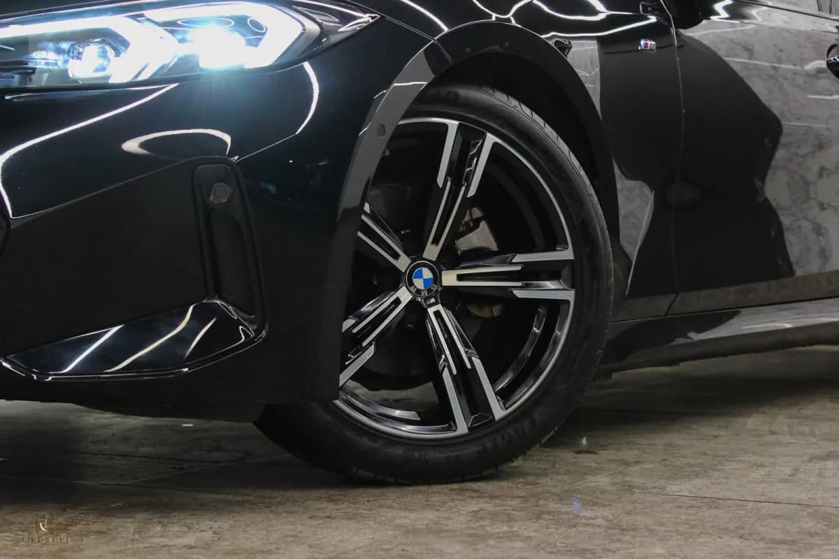 BMW 320i 2024 M Sport Black Automatic — Used
