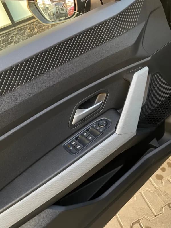 Renault Duster 2027 H2 Black Automatic — New