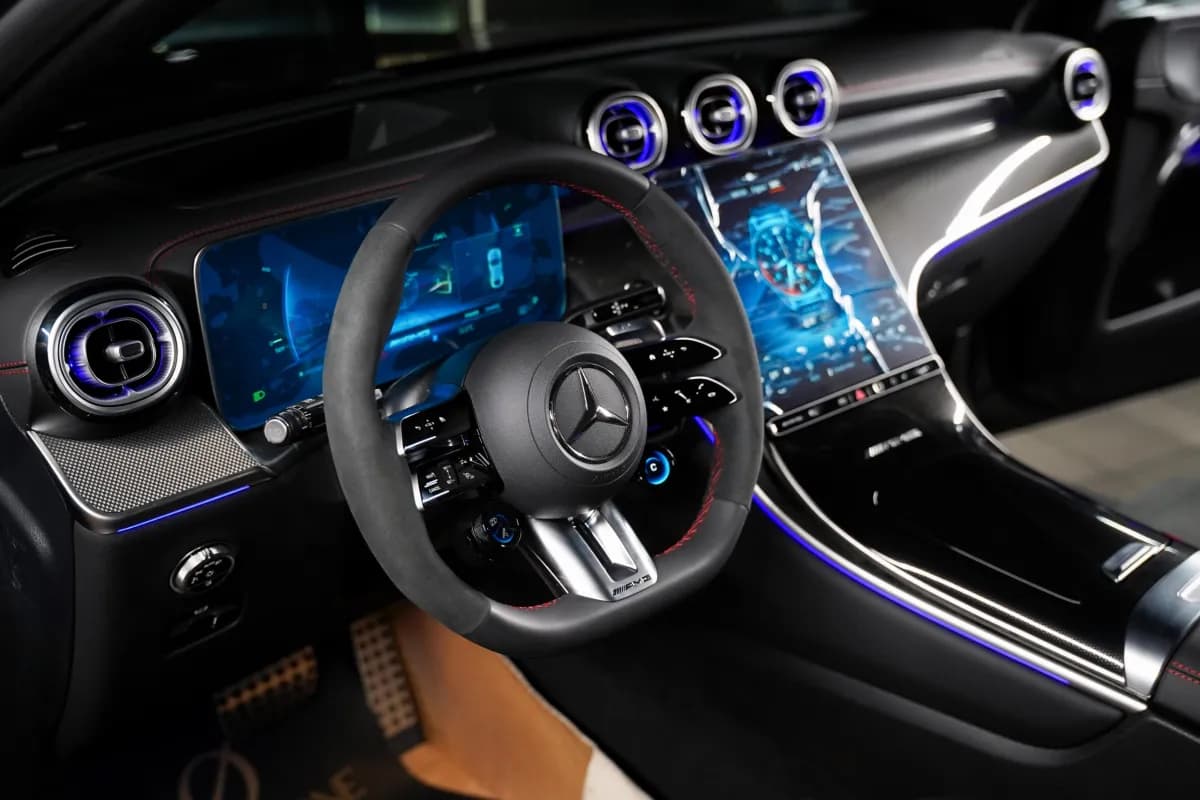 Mercedes-Benz GLC 200 2026 Amg Black Automatic — New