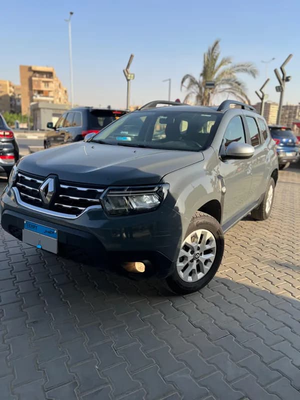 Renault Duster 2025 H2 Nardo Gray Automatic — Used