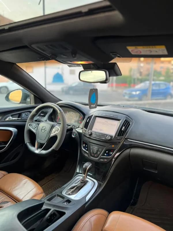 Opel Insignia 2016 Topline Black Automatic — Used